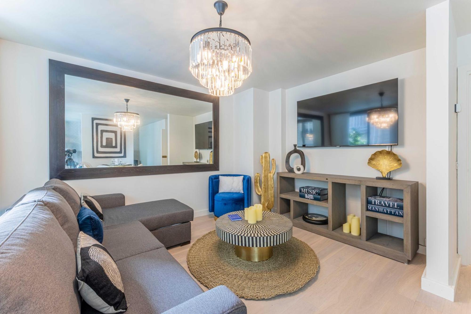 Appartement Cosy Ac Balcony - 1br-4p - Eiffel Tower Parijs